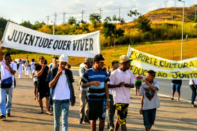 MANIFESTAÇÃO NA CIDADE ADMINISTRATIVA PEDE MANUTENÇÃO DO PROGRAMA FICA VIVO