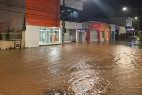 CHUVAS EM SANTA LUZIA: ALAGAMENTOS, INTERDIÇÕES E PESSOAS DESABRIGADAS