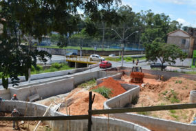 PREFEITO DE SANTA LUZIA CONSTRÓI PISTA DE SKATE DE QUASE MEIO MILHÃO DE REAIS EM PLENA PANDEMIA